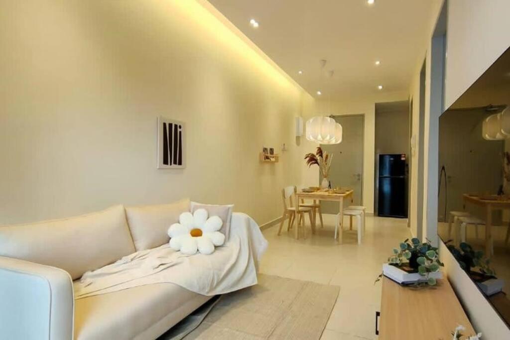 Apartment Sky Heaven Design 3 Pax, 5 Min To Desapark Kuala Lumpur
